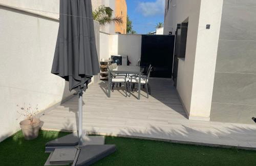 Frontsea Beach bungalow with swiming pool and long terrace - Foto 15