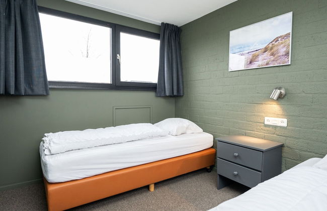 Holiday Home on Texel With Garden Terrace - Foto 2