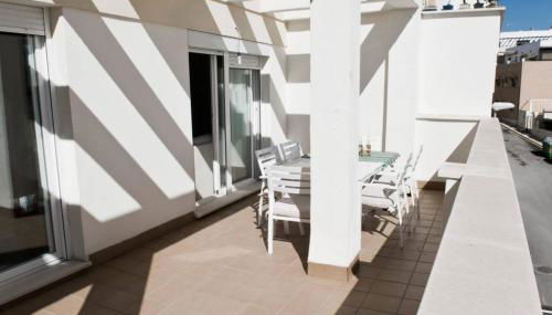 Rincon Penthouse Beach Pool Terrace 2Bed - Photo 5