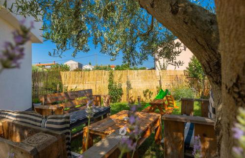 Adorable Home With Private Garden and Bubble Bath - Foto 4