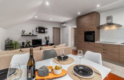 Aura Apartment - Photo 5