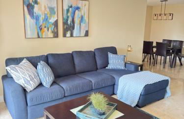 Renovated 2/2 Unit at Yacht Club/Aventura - Foto 15