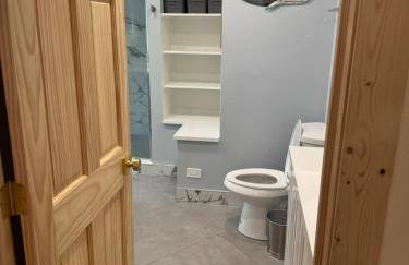 Majestic Cottage Estate with Indoor Heated Pool - Foto 26