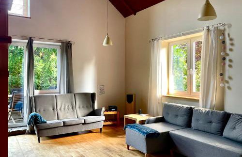 Uroczy dom i bezpłatny parking - Foto 2