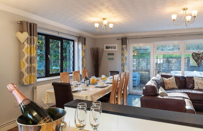 Hazelglade Cottage - Hot Tub, Games Room, Pet Friendly - Photo 33