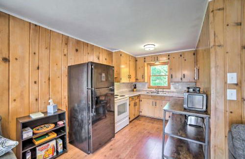 Lakefront Wisconsin Cottage with Dock and Hot Tub! - Foto 6