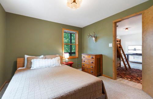 Secluded-Pvt Hot Tub-Free Daily Tickets-Walk to Table Rock Lake - Foto 35