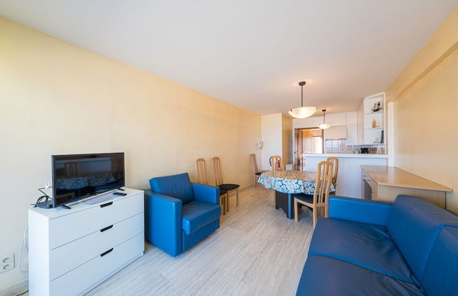 Apartment on the 6th Floor With sea View - Photo 1