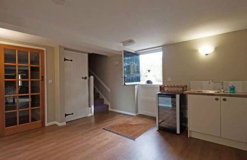 Marshlands House, Sleeps 16 - Country barn with hot tub - Foto 10