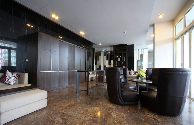 IVY THONGLOR 55 - Foto 2