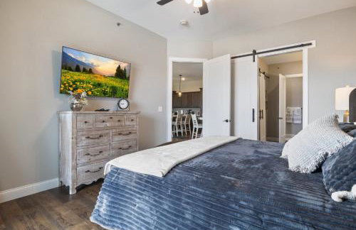 Amazing Top Floor Condo at Topsider Resort Community - Photo 22