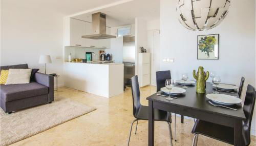 Sunny Apartment In Marbella - Photo 3