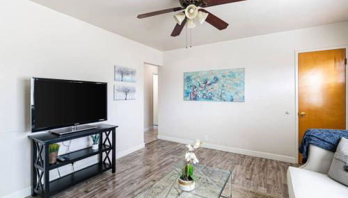 Casa Italia -2BR- FREE Driveway parking for 2 cars - Foto 2