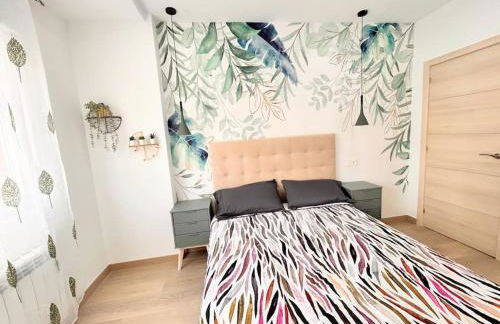 LUJO Proyector, Maquina Arcade, Wifi y patinetes - Foto 9