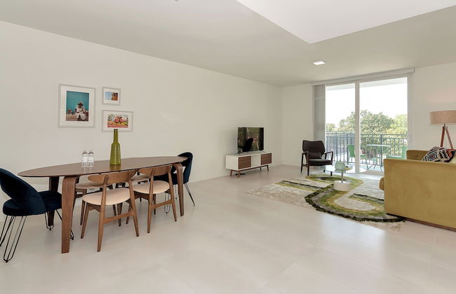 Roami at Grove 27 - Photo 129