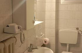 INTERO-CENTROstoricoOSPEDALE-120m2-TWOroons-ParcheggiaGratisVicino-parking free close - Foto 54