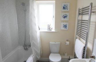 2 Grove Gardens, - Photo 7