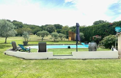 Maison climatisée avec grand jardin, piscine privée et Jacuzzi - Foto 28