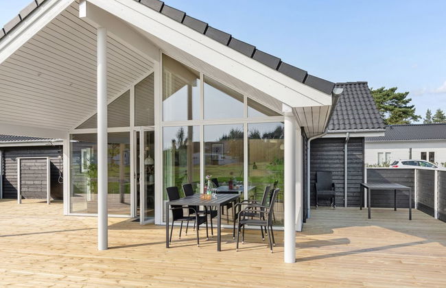 4 bedroom House in Nexø with terrace - Photo 1