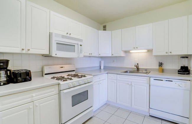 Upscale Apartments in Crystal City - Foto 57