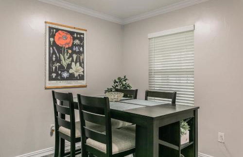 Central 3Bed2B at AT&T - Cowboy Stadium - Texas Live - Photo 9