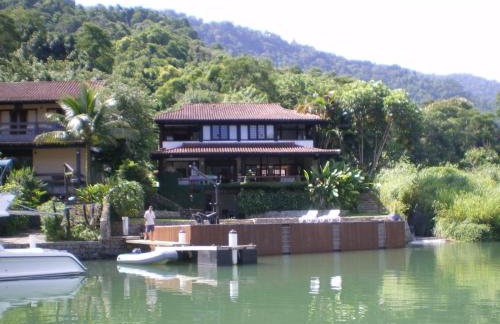 Casa de 730m2 no Exclusivo Condomínio Portogalo com Piscina Privada e Cais para iates de até 55 Pés - Foto 6