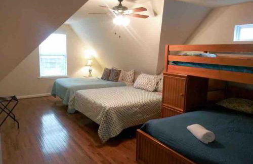 Huge Home For Groups Near Downtown - Foto 59