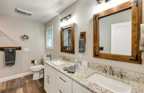 Creekside Cabin in Franklin about 8 Mi to Downtown! - Foto 12