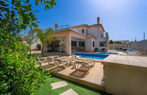 Villa Ruana - 5 bedrooms on Suite- Free out door Hot Jacuzzi - By Bedzy - Foto 1