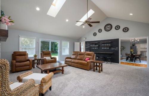 All Decked Out - Secluded getaway near beach access - Foto 24