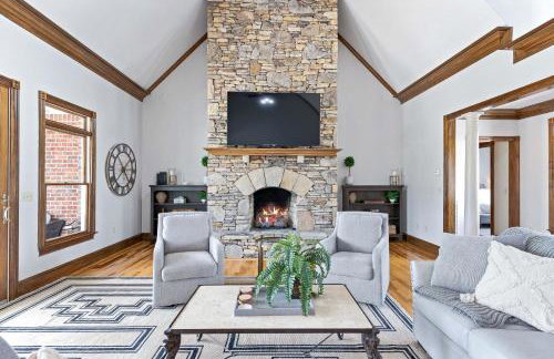 Luxury Getaway Home with Panoramic Views, Pool & Hot Tub! - Foto 6