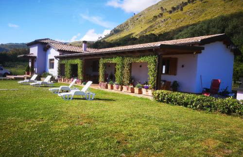 New entire villa with pool and sea views - Photo 5