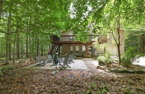 Serene Escape at Big Bass Lake & Pool Access - Foto 60