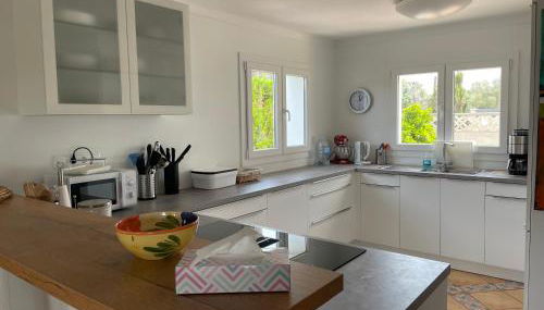 Schönes Ferienhaus Caesar mit großem Pool und Garten - Foto 2