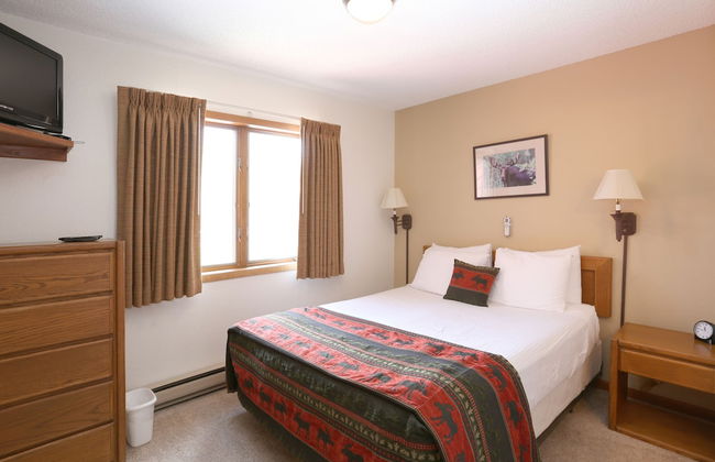 Indian Peaks Resort - Photo 9