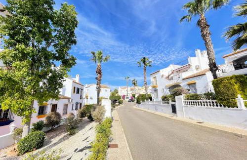 South facing Los Dolses bungalow - comm pool LD186 - Foto 3