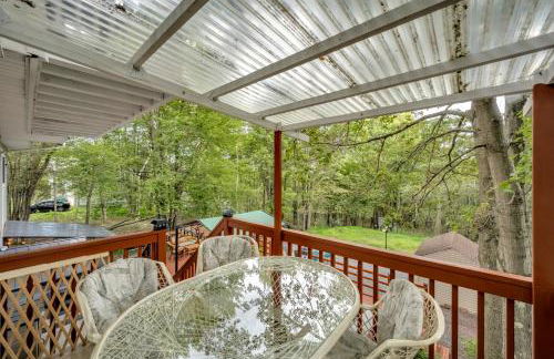 Stunning! Pocono Escape! HotTub Sauna Pool Ski Pet-Friendly Firepit Game Room Fireplace BBQ Lakes Tennis Fishing - Foto 65