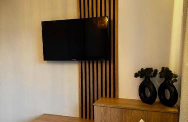 Family & Business Apartments PREMIUM No1 - 1 Bedroom with Private Jacuzzi, Balcony, Parking - Photo 39