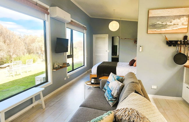 Flotsam Studio Accommodation - Photo 25