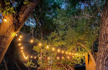 Myrinn-Hobbit Cottage on the Creek Storybook Stay - Foto 61