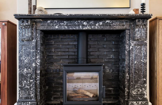 Experience Tranquility at Kelvin Urban Retreat - Photo 14