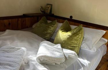 Nightingale Camp private Glamping with hot tub - Foto 27