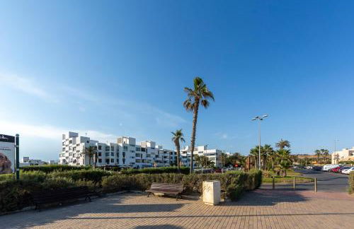 TrendyHomes Almerimar Beach, aire acondicionado, piscina, internet - Foto 21