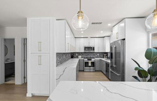 NEW Remodeled Northridge 5 Bedroom Near CSUN & Sherwood Forest - Foto 7