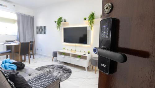 Apê Novo 5 min do Centro, Shopping e Praia com Garagem e Ar condicionado - Foto 5