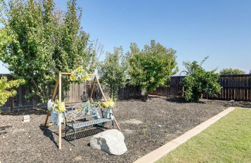 Luxe Roseville Home with Pool and Hot Tub! - Foto 36