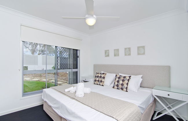 Sentosa at Tugun Beachfront Holiday Home - Photo 3