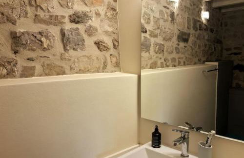 Footpath House / Ολόκληρο σπίτι στο Μεγάλο Χωριό - Photo 15