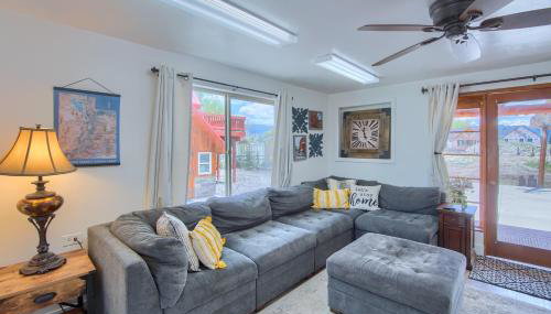 Group Getaway w/ Mtn Views: Home in Circleville! - Foto 4