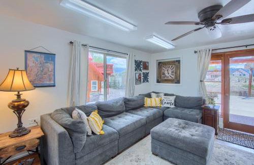 Group Getaway w/ Mtn Views: Home in Circleville! - Foto 4